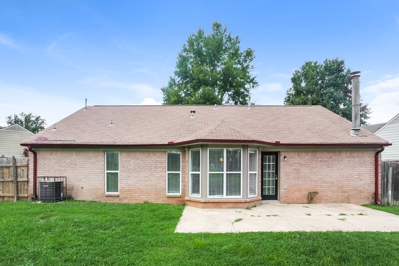 1,795/Mo, 10431 Amanda Dr Olive Branch, MS 38654 Rear View
