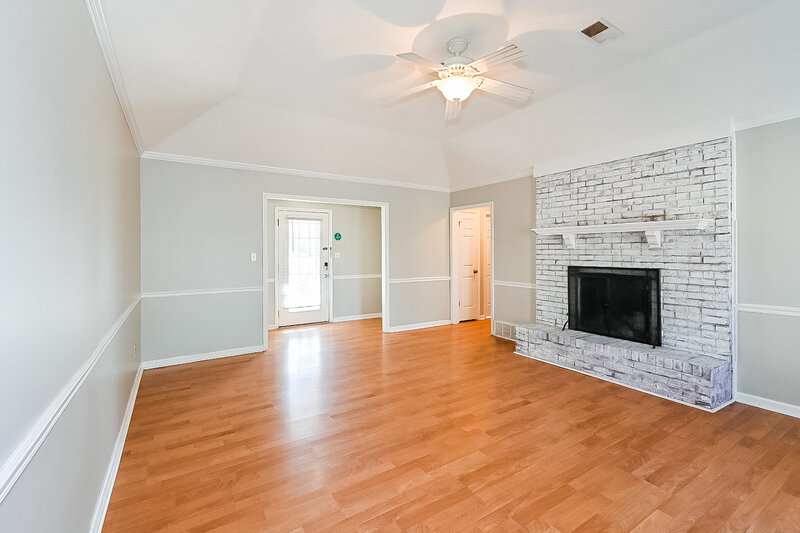 1,770/Mo, 9898 Cherokee Dr Olive Branch, MS 38654 Living Room View