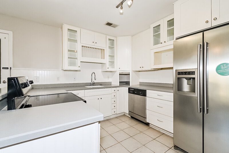 1,770/Mo, 9898 Cherokee Dr Olive Branch, MS 38654 Kitchen View