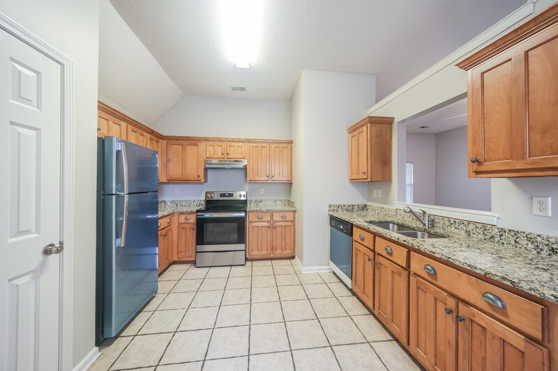 1,705/Mo, 9885 Stage Run Dr Olive Branch, MS 38654 Kitchen View 2