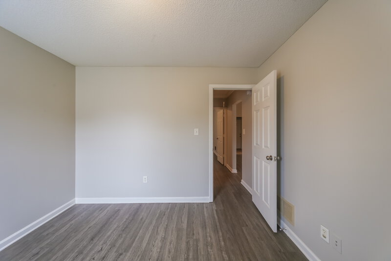 1,705/Mo, 9885 Stage Run Dr Olive Branch, MS 38654 Main Bedroom View 2