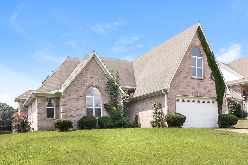 2,295/Mo, 6181 Braybourne Main Olive Branch, MS 38654 Front View