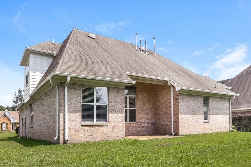 2,295/Mo, 6181 Braybourne Main Olive Branch, MS 38654 Rear View
