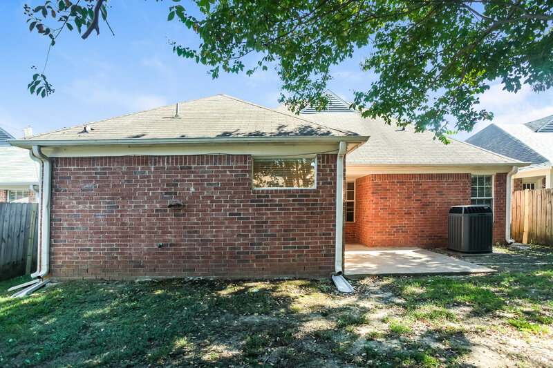 1,695/Mo, 8207 Crosspointe Dr Olive Branch, MS 38654 Rear View