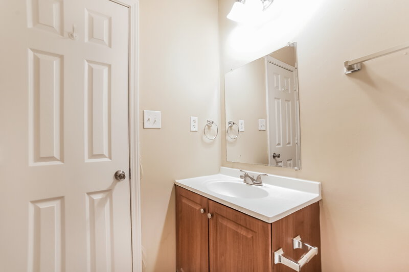 2,390/Mo, 732 Charter Oak Dr Southaven, MS 38671 Bathroom View 2