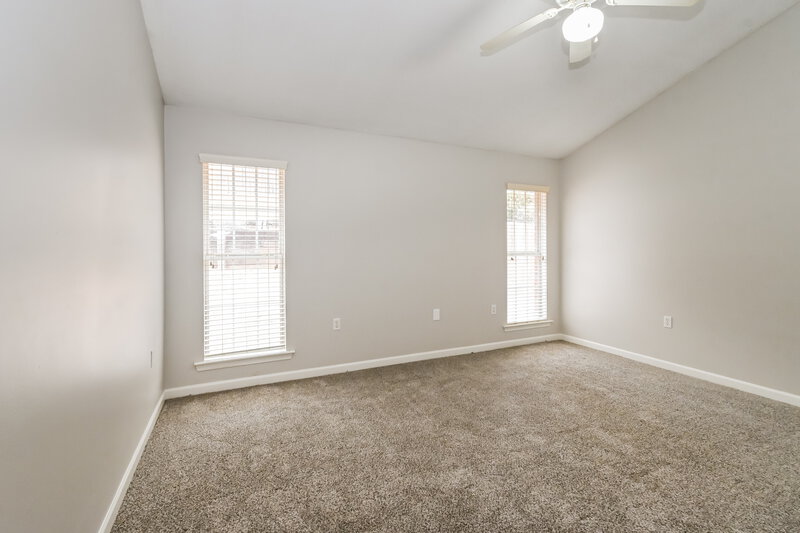 1,925/Mo, 4060 Triple Crown Loop N Southaven, MS 38671 Main Bedroom View