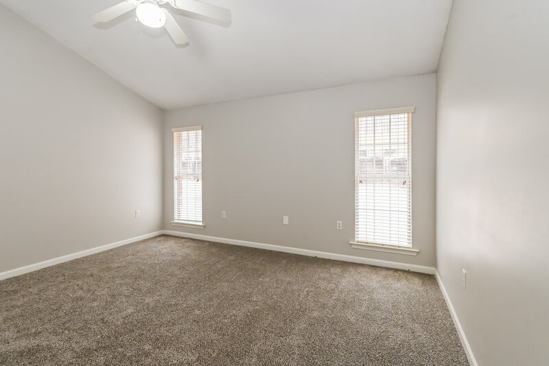 1,925/Mo, 4060 Triple Crown Loop N Southaven, MS 38671 Main Bedroom View 2