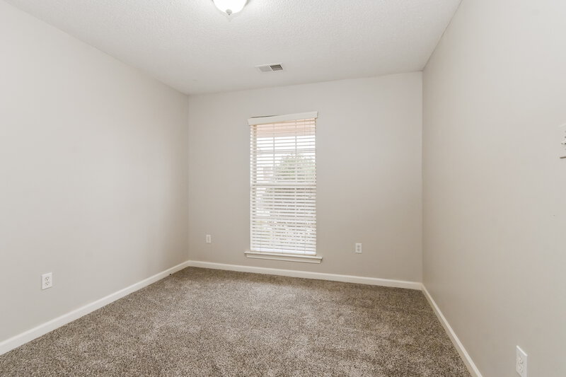 1,925/Mo, 4060 Triple Crown Loop N Southaven, MS 38671 Bedroom View 2