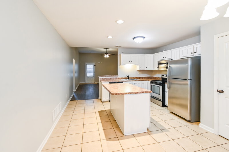 2,195/Mo, 5690 Bedford Loop W Southaven, MS 38672 Dining Room View