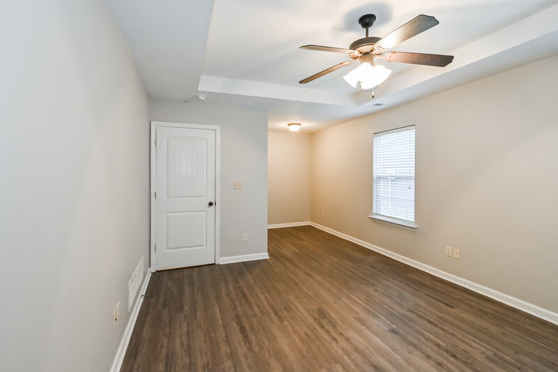 2,195/Mo, 5690 Bedford Loop W Southaven, MS 38672 Main Bedroom View 2