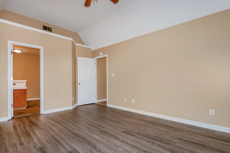 1,785/Mo, 6670 Tangleberry Cove Walls, MS 38680 Main Bedroom View