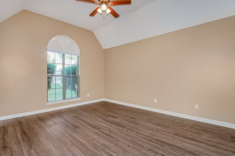 1,785/Mo, 6670 Tangleberry Cove Walls, MS 38680 Main Bedroom View 2