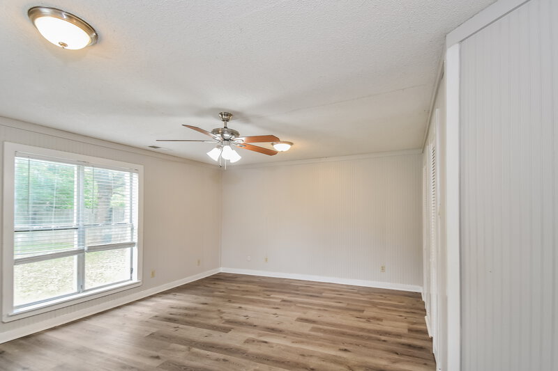 1,565/Mo, 6845 Dunbarton Dr Horn Lake, MS 38637 Bonus Room View