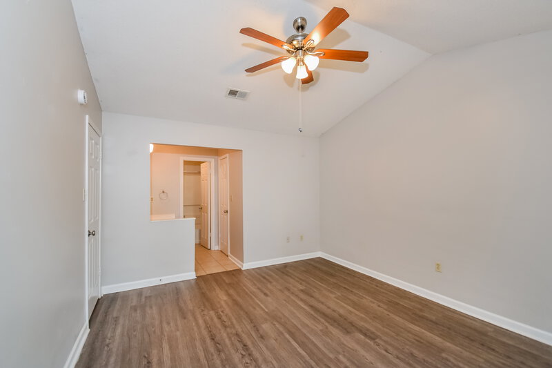 1,565/Mo, 6845 Dunbarton Dr Horn Lake, MS 38637 Main Bedroom View 2