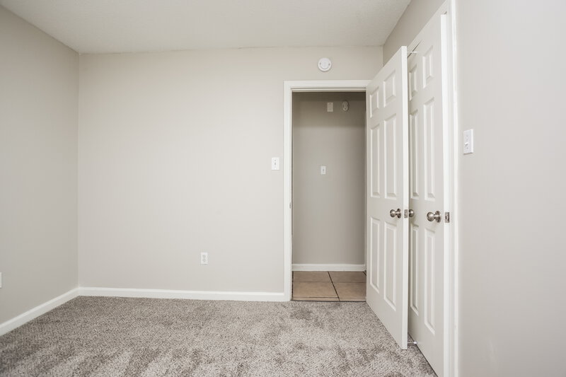 1,725/Mo, 6740 Hunters Crossing Horn Lake, MS 38637 Bedroom View 2