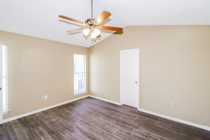 1,430/Mo, 7174 Brandee Dr Horn Lake, MS 38637 Main Bedroom View 2