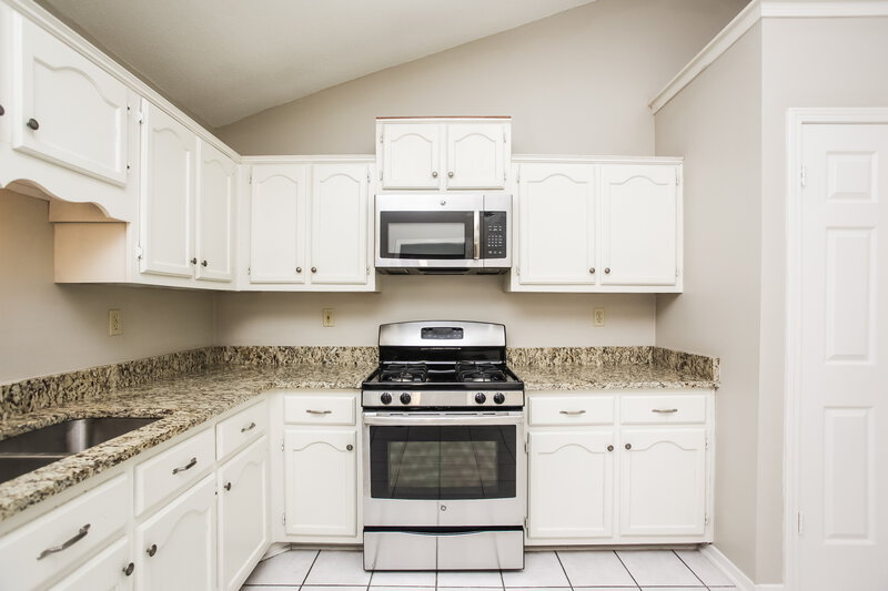 1,620/Mo, 6825 Dunbarton Dr Horn Lake, MS 38637 Kitchen View
