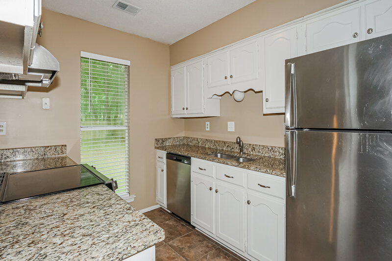 1,580/Mo, 6635 Dunbarton Dr Horn Lake, MS 38637 Kitchen View