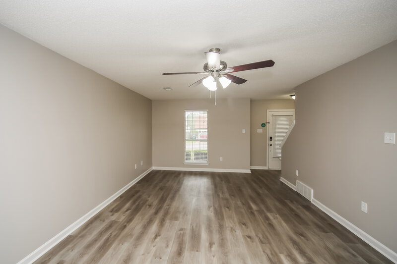 2,930/Mo, 7228 Hunters Horn Dr Olive Branch, MS 38654 Living Room View