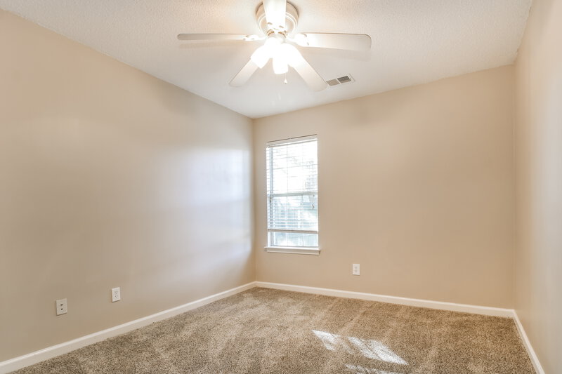 1,960/Mo, 8995 William Paul Dr Olive Branch, MS 38654 Bedroom View 2