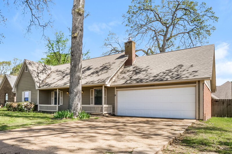 1,910/Mo, 7352 Alexander Rd Olive Branch, MS 38654 Front View