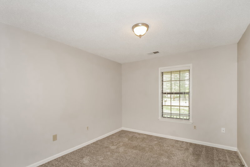 1,910/Mo, 7352 Alexander Rd Olive Branch, MS 38654 Bedroom View 4