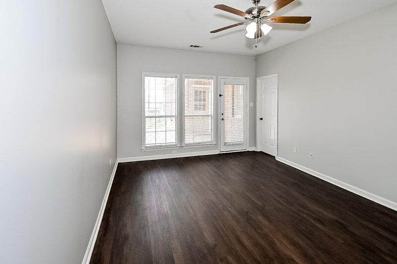 1,775/Mo, 4513 Graystone Dr Southaven, MS 38671 Main Bedroom View 2