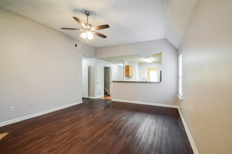2,080/Mo, 5604 Corvin Ln Southaven, MS 38671 Living Room View
