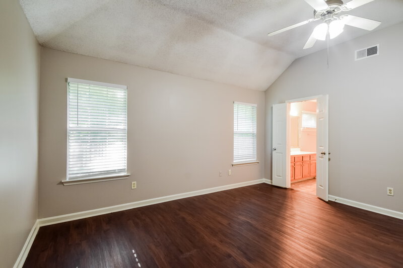 2,080/Mo, 5604 Corvin Ln Southaven, MS 38671 Main Bedroom View