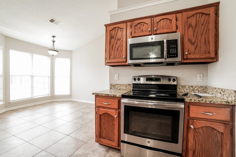 2,690/Mo, 1656 Mary Payton Dr Southaven, MS 38671 Kitchen View