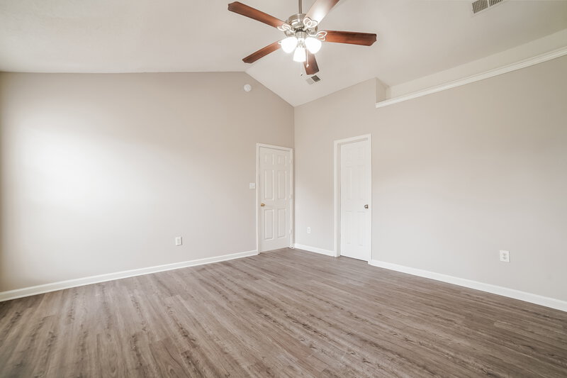 2,690/Mo, 1656 Mary Payton Dr Southaven, MS 38671 Main Bedroom View
