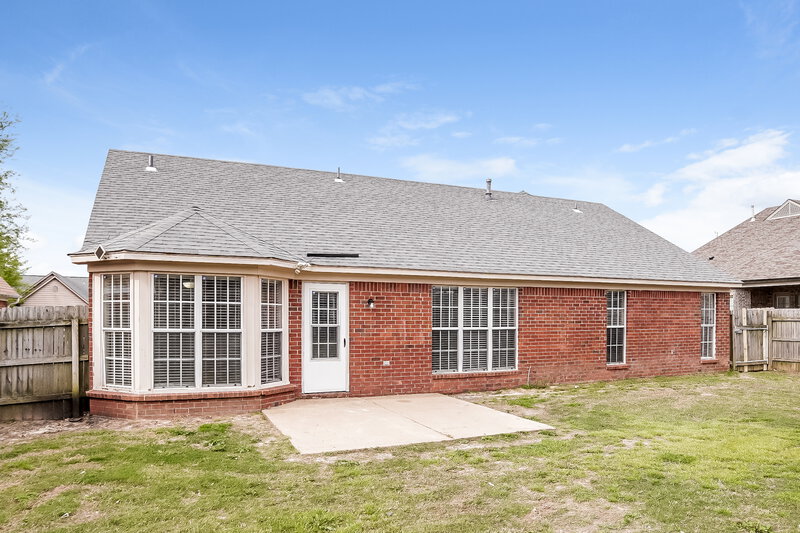 2,690/Mo, 1656 Mary Payton Dr Southaven, MS 38671 Rear View 2