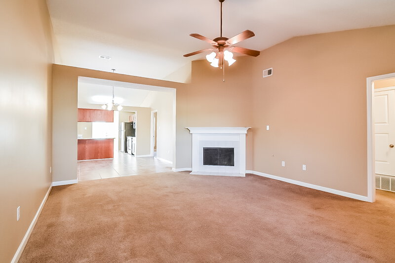 1,490/Mo, 5440 Pollard Dr Southaven, MS 38671 Living Room View 2
