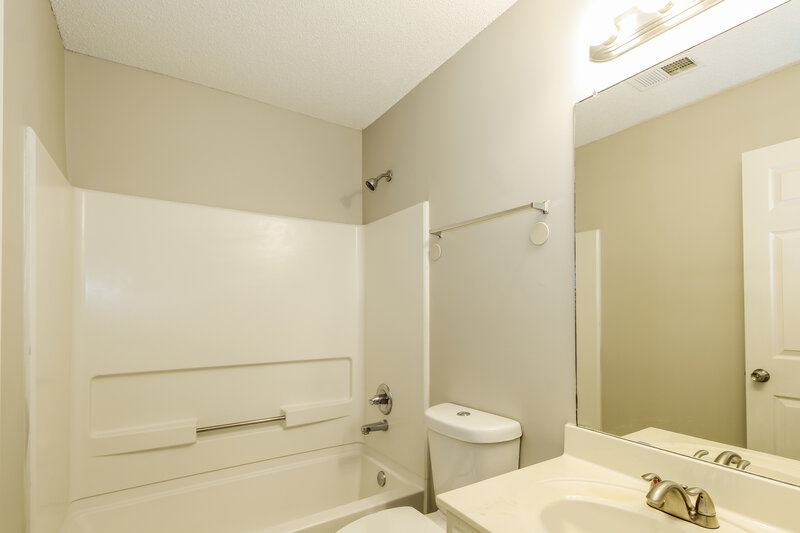 2,490/Mo, 799 Grant Dr Southaven, MS 38671 Bathroom View
