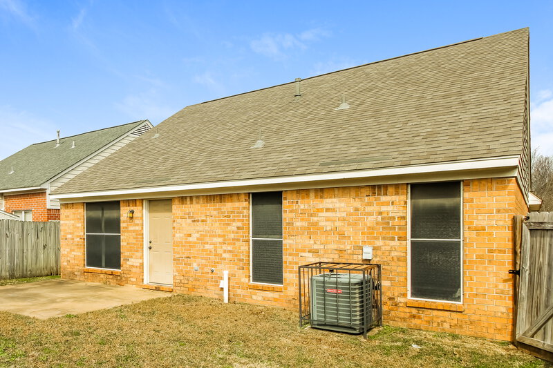 2,490/Mo, 799 Grant Dr Southaven, MS 38671 Rear View 2