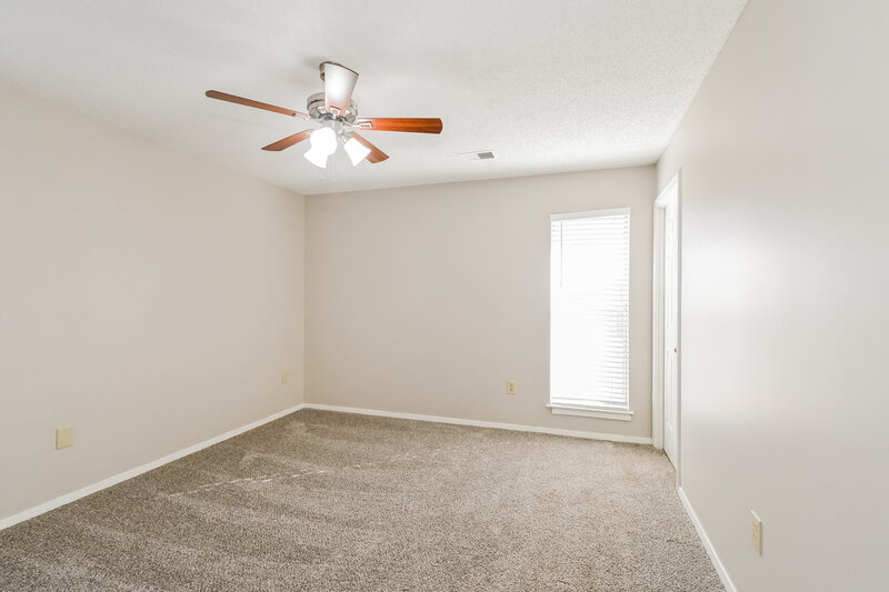 1,595/Mo, 7184 Brandee Dr Horn Lake, MS 38637 Main Bedroom View