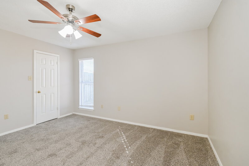 1,595/Mo, 7184 Brandee Dr Horn Lake, MS 38637 Main Bedroom View 2