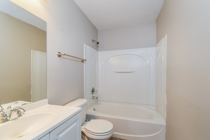 1,720/Mo, 7340 Durango Dr Horn Lake, MS 38637 Bathroom View