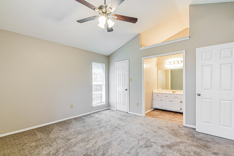 1,700/Mo, 7171 Dunbarton Dr Horn Lake, MS 38637 Main Bedroom View