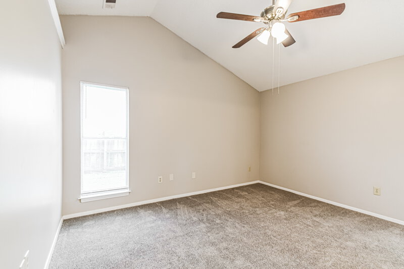 1,700/Mo, 7171 Dunbarton Dr Horn Lake, MS 38637 Main Bedroom View 2