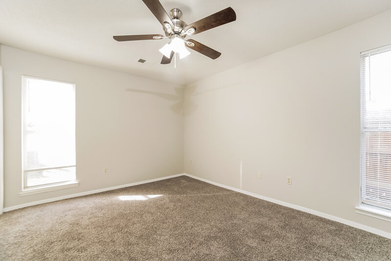 1,435/Mo, 3421 Laurelwood St Horn Lake, MS 38637 Main Bedroom View