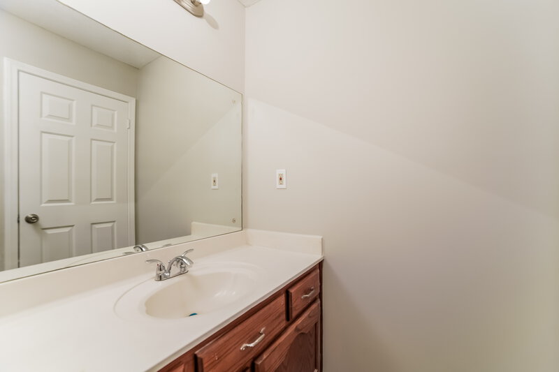 1,435/Mo, 3421 Laurelwood St Horn Lake, MS 38637 Bathroom View