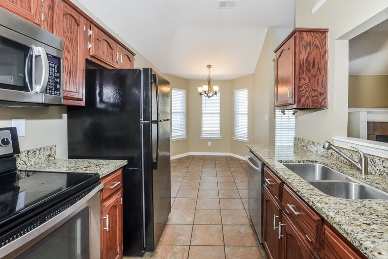 1,700/Mo, 7642 Fox Hunt Dr E Olive Branch, MS 38654 Kitchen View 2