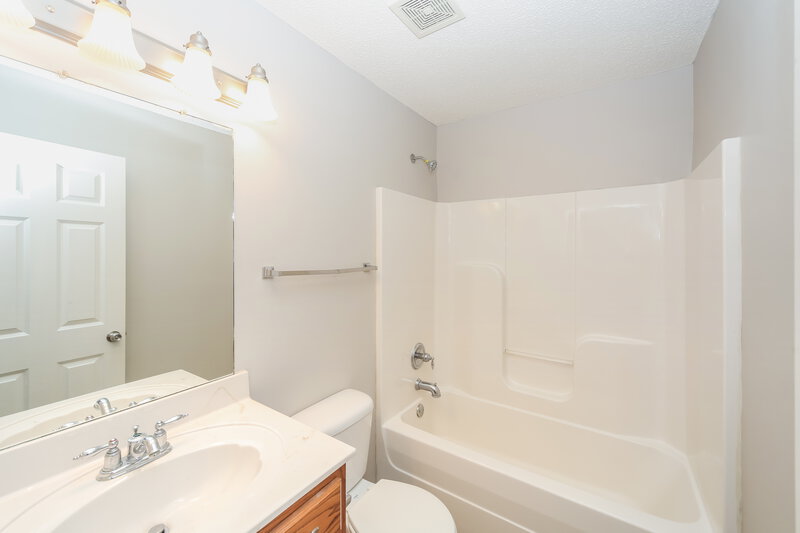 1,585/Mo, 1979 Cresent Ln Southaven, MS 38671 Bathroom View
