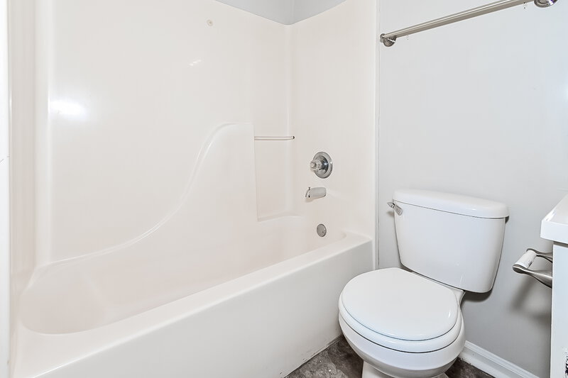 1,770/Mo, 9940 Stephenson Ln Olive Branch, MS 38654 Bathroom View