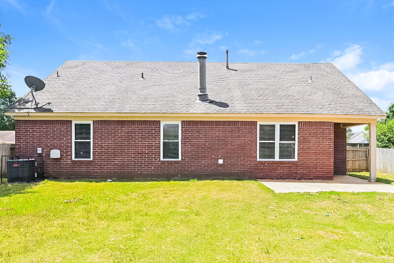 1,770/Mo, 9940 Stephenson Ln Olive Branch, MS 38654 Rear View