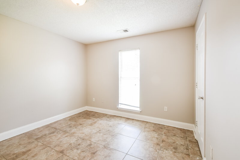 1,695/Mo, 7711 Iris Cove Southaven, MS 38671 Bedroom View