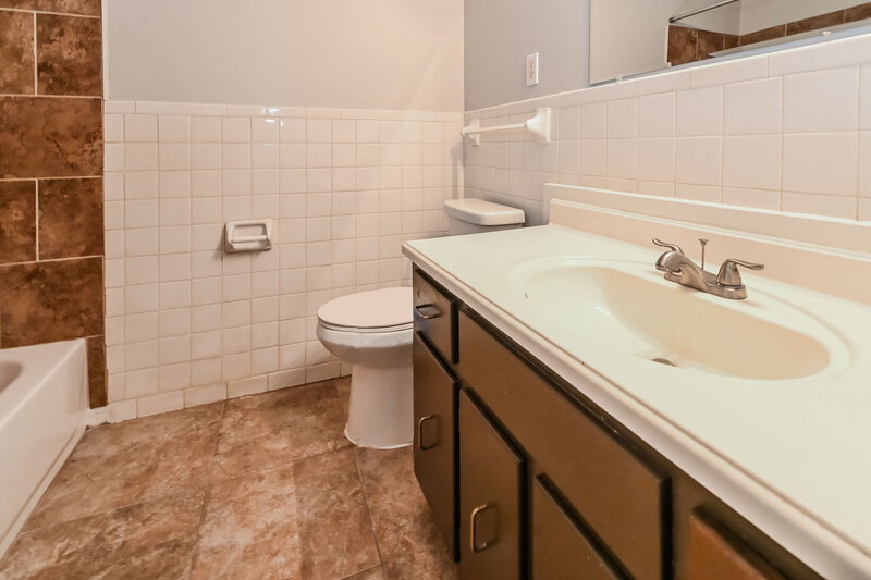 1,395/Mo, 3570 Bryn Mawr Dr Horn Lake, MS 38637 Bathroom View