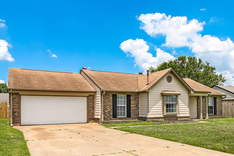 1,700/Mo, 7109 Tudor Ln Horn Lake, MS 38637 Front View
