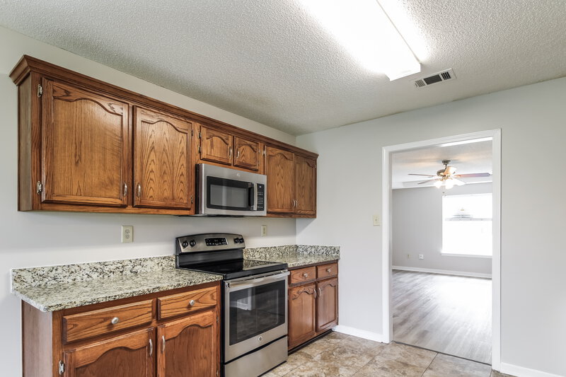 1,700/Mo, 7109 Tudor Ln Horn Lake, MS 38637 Kitchen View